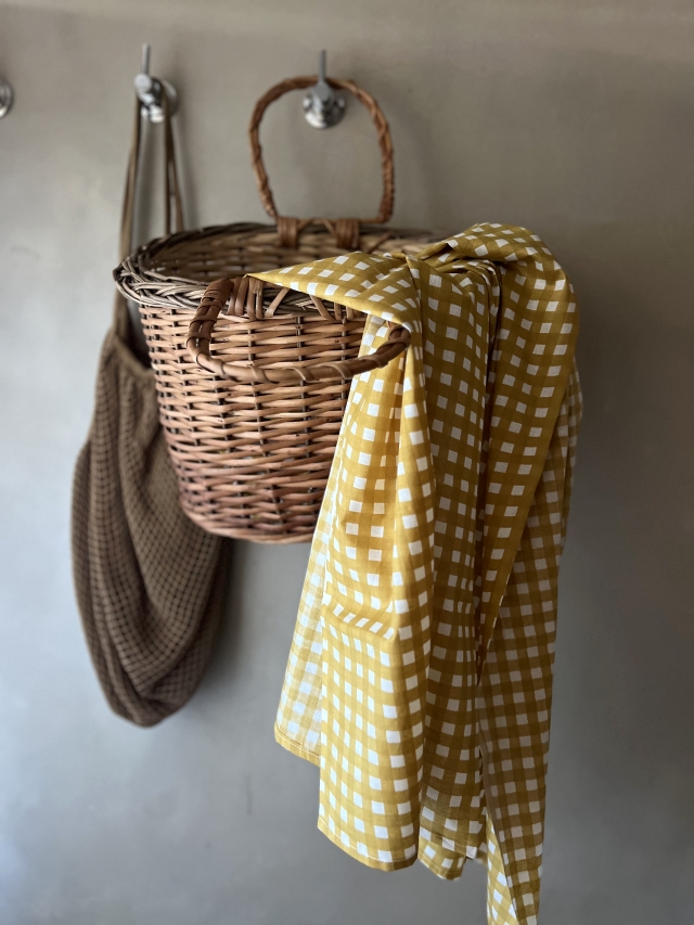 Picnic Yellow