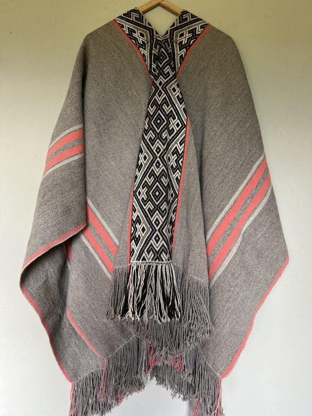 Poncho - labor 