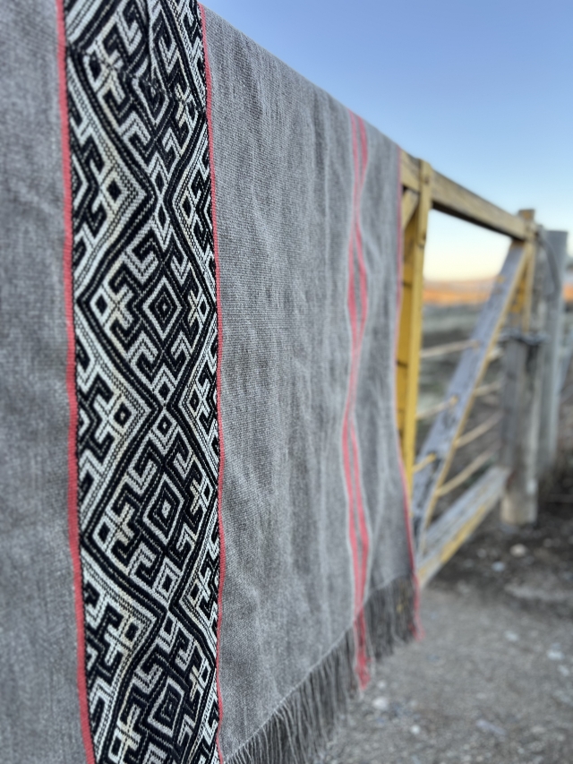 Poncho - labor 